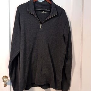 Like New Eddie Bauer Pullover